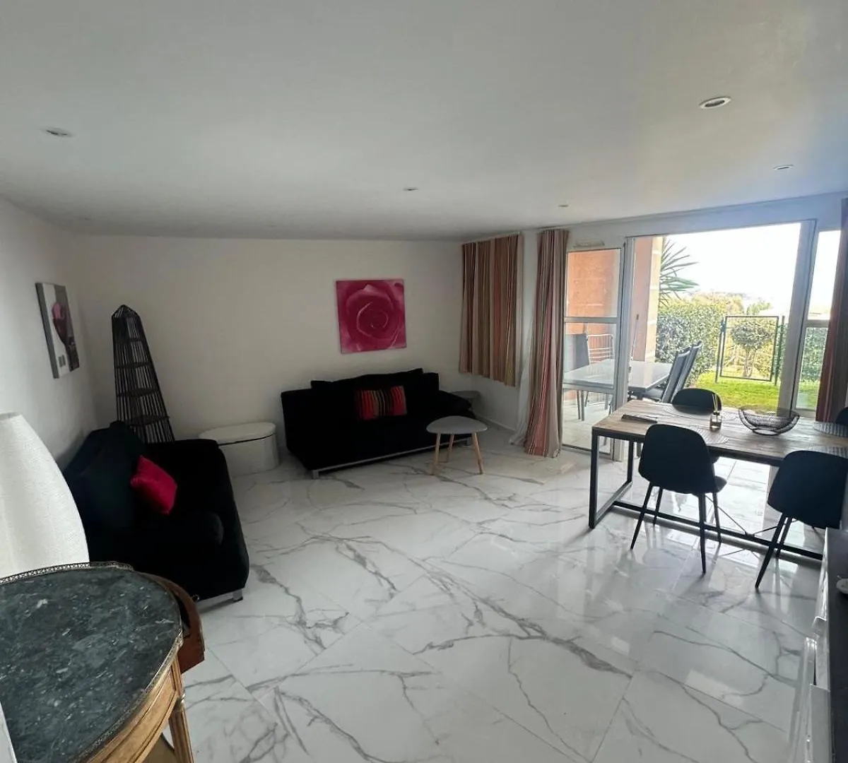 Apartment Cap Esterel Vue Mer Et Climatise Saint-Raphael  France