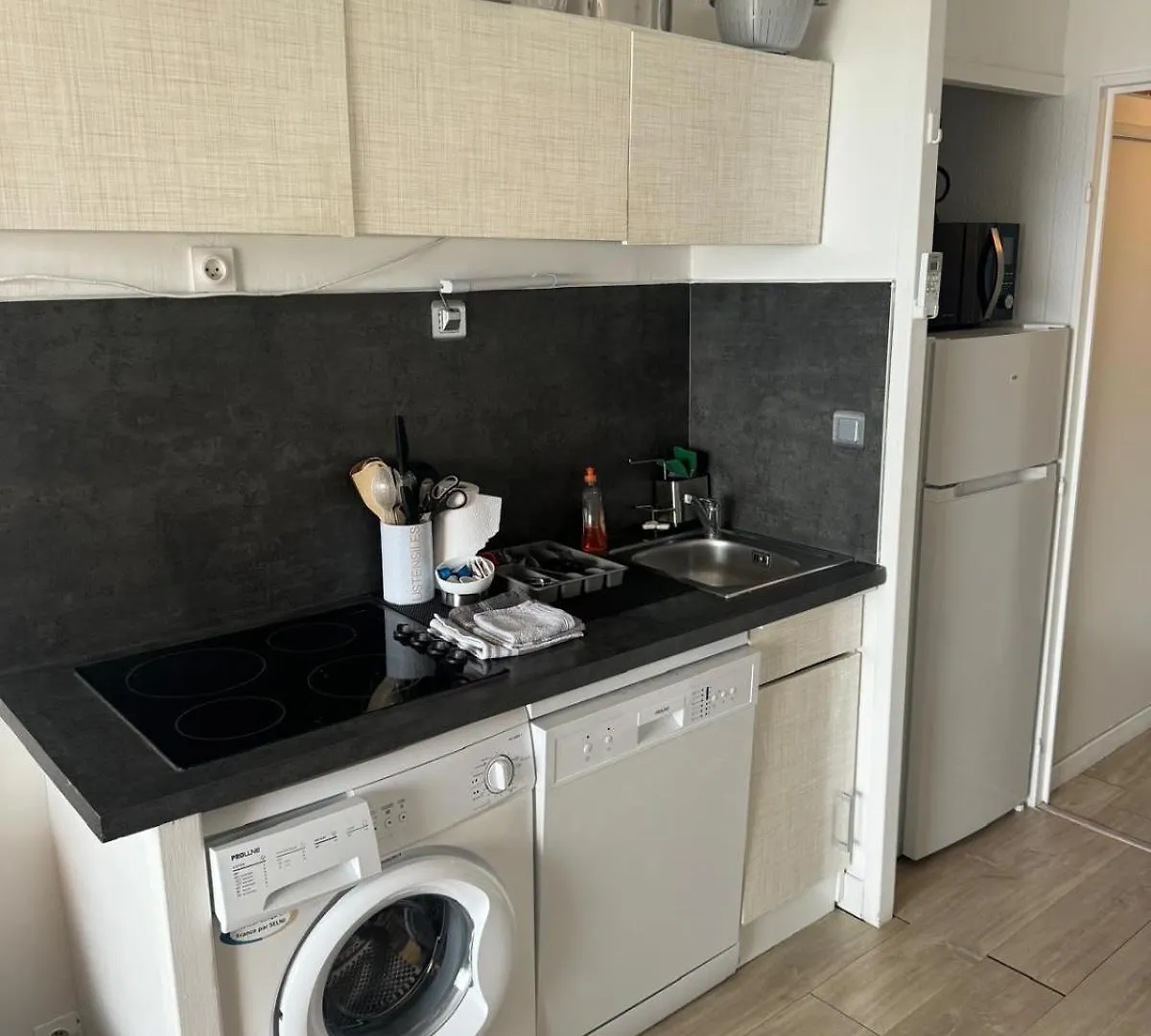 Cap Esterel Vue Mer Et Climatise Saint-Raphael  Apartment